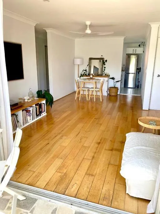 Sunny Beachside Escape 2Br Walk To Palm Beach Gold Coast 0*,